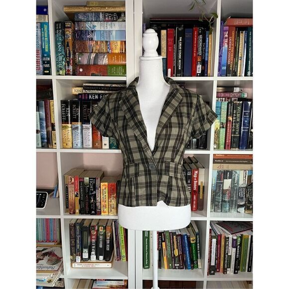 Ashley by 26 International Black Gray Plaid Collared Short Sleeve Top Medium - Picture 2 of 5